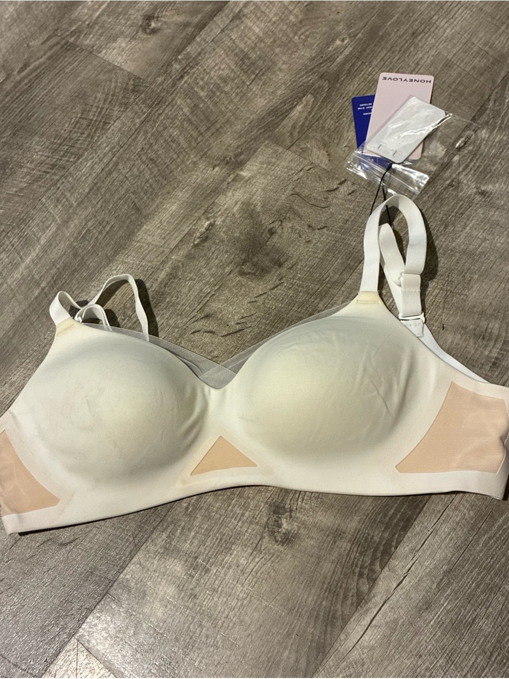 Honeylove Cross Over Wireless Women's Bra Size 34B NWT New White Tan